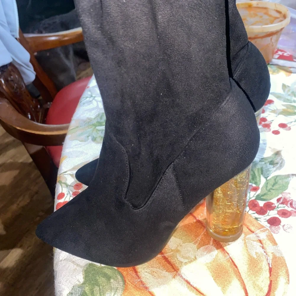 Black Over-the-Knee Boots with Gold Heel